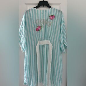 Women’s Betsey Johnson “Wifey” Robe - Size L